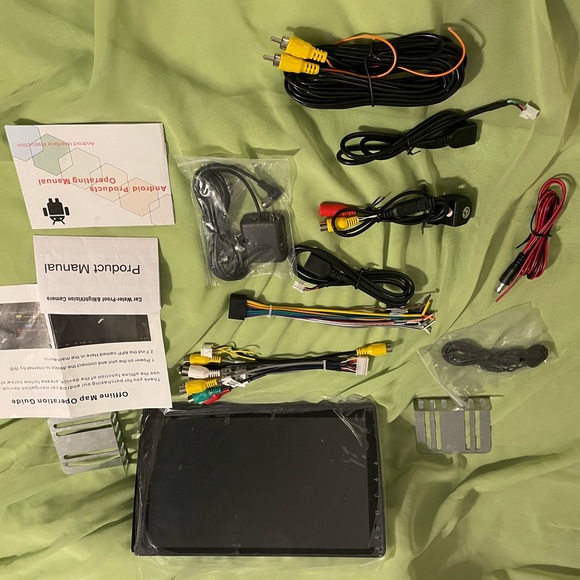 BRAND NEW touch screen radio never installed still in the box - Picture 3 of 5